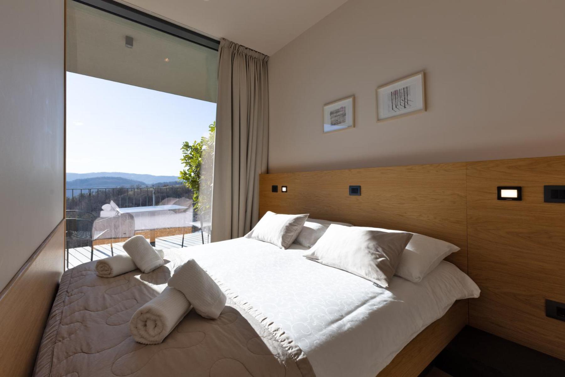 Apartmaji Guerila อายดอฟช์ชีนา ภายนอก รูปภาพ